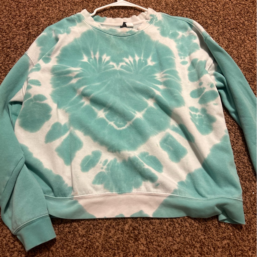 green heart sweater